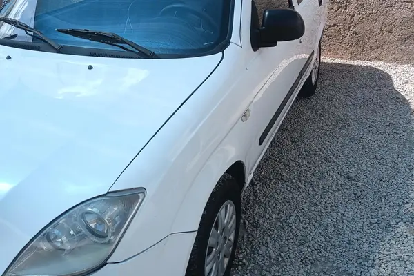 تیبا صندوق دار