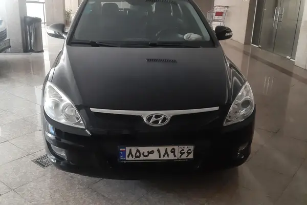 هیوندای i30