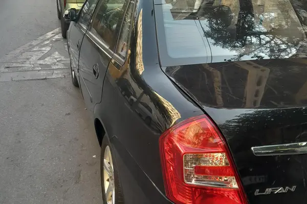 لیفان 520i