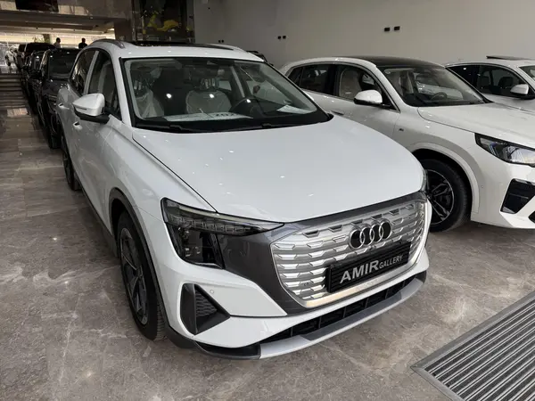 عکس آئودی Q5 e-tron