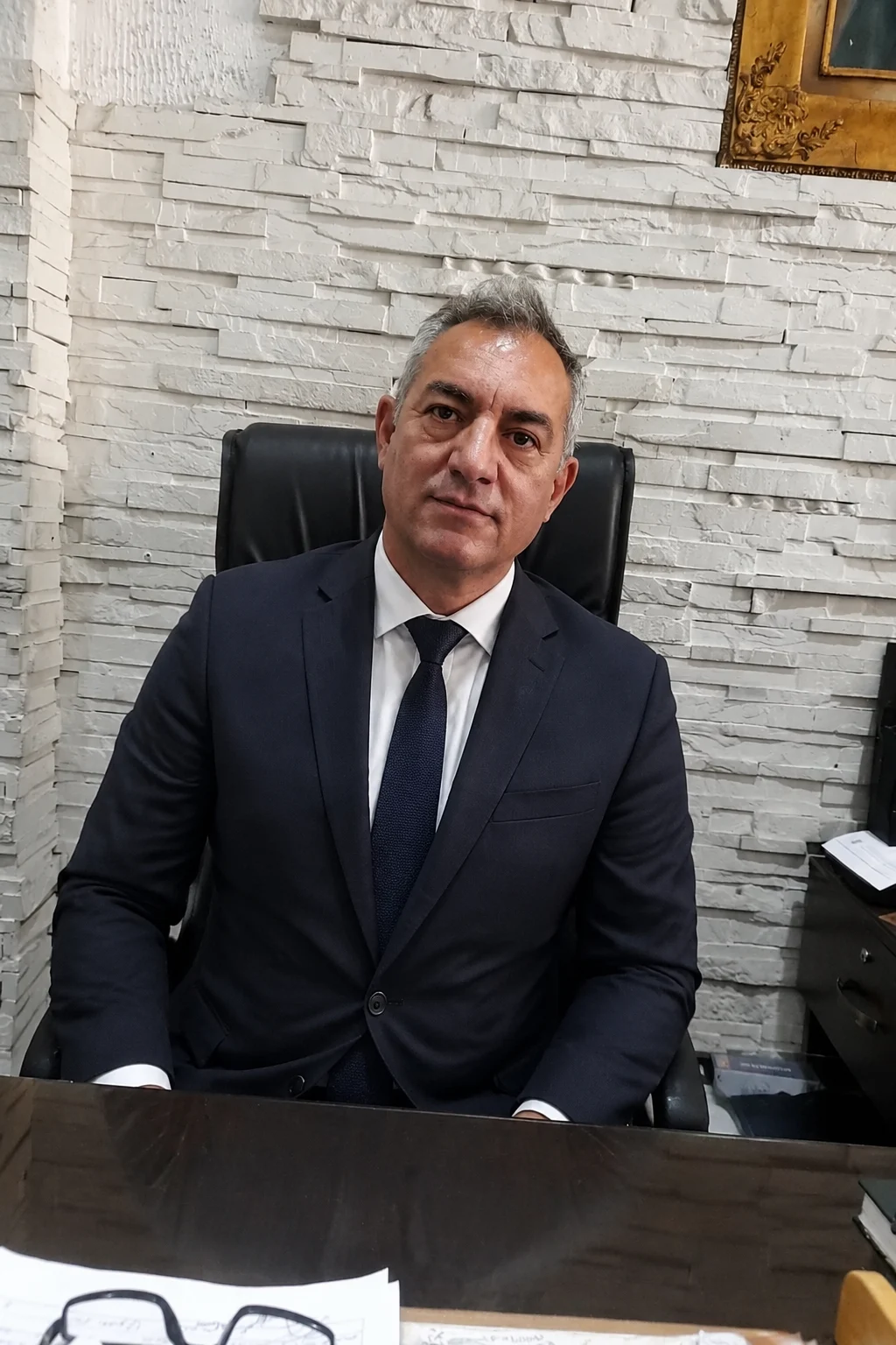مدیر نمایشگاه اتو میلان