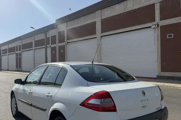 رنو مگان (مونتاژ)