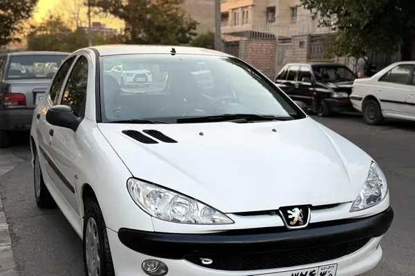 پژو 206