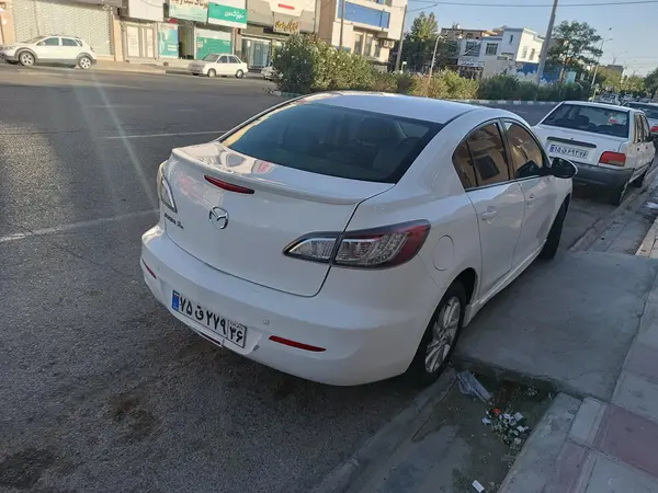 عکس مزدا 3 نیو صندوق دار