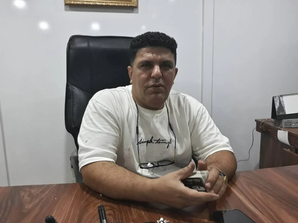 مدیر نمایشگاه اتو سناتور