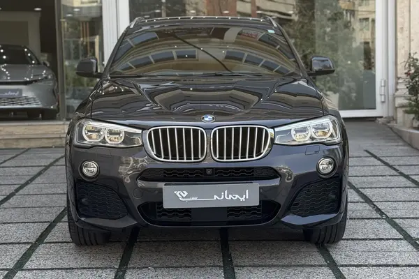 بی ام و X4