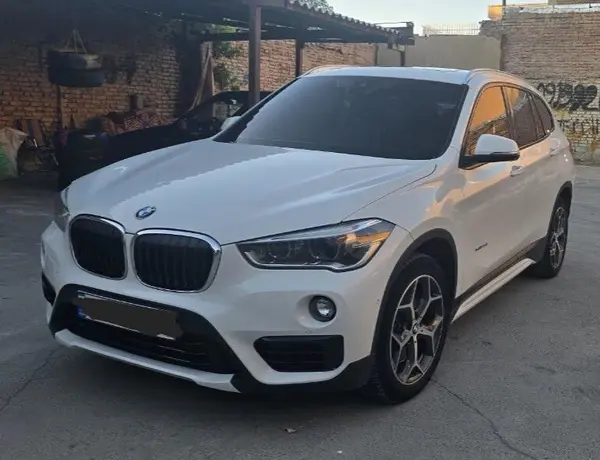 عکس بی ام و X1