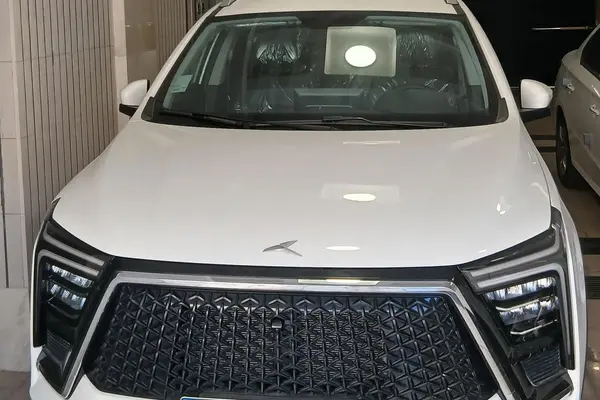 عکس کی ام سی X5
