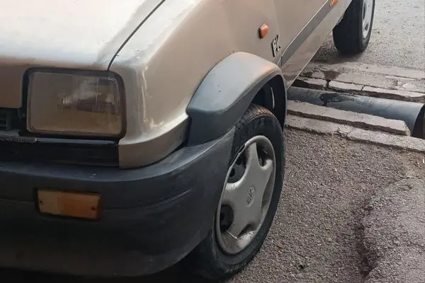 عکس رنو پی کی