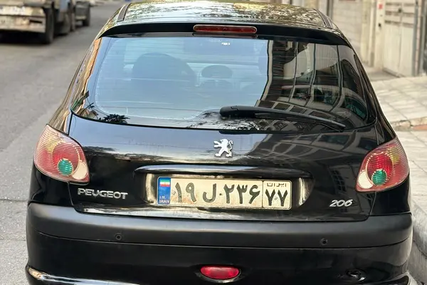 پژو 206