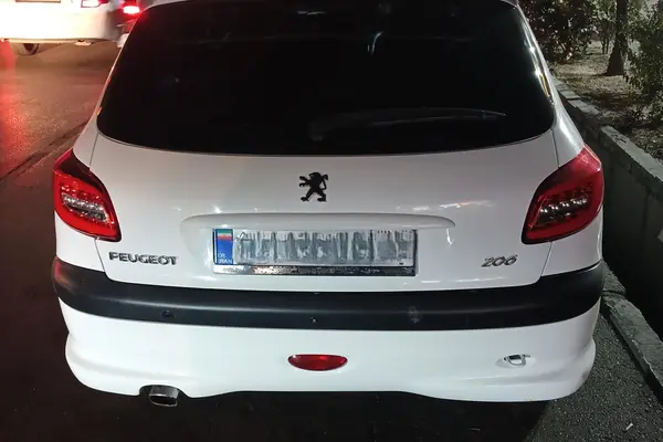 پژو 206