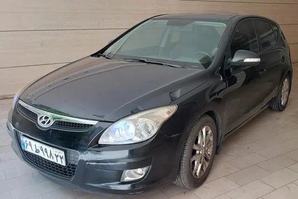 هیوندای i30