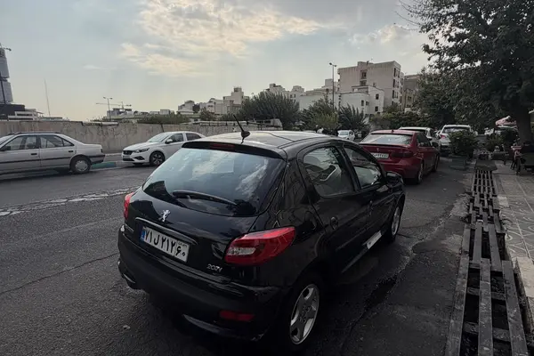 پژو 207
