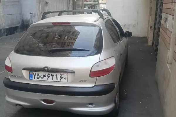پژو 206