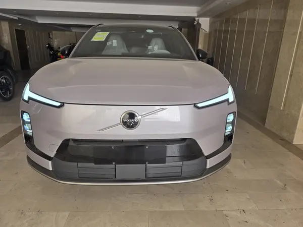 عکس ولوو XC70