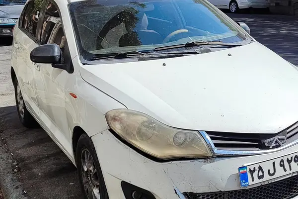 ام وی ام 315هاچ بک