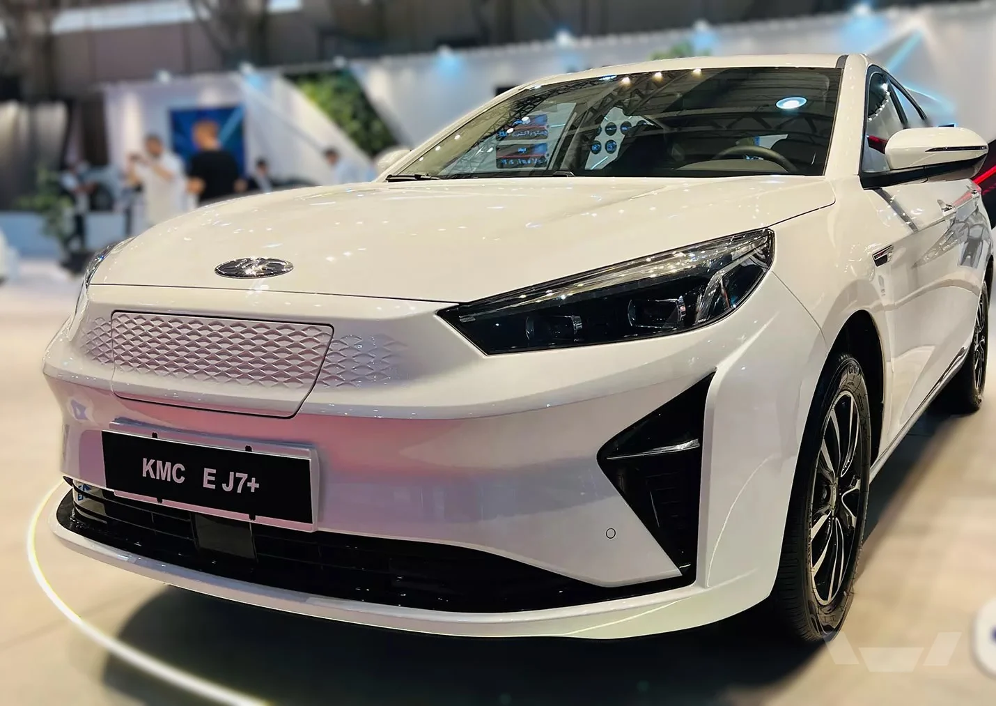 کی ام سی eJ7