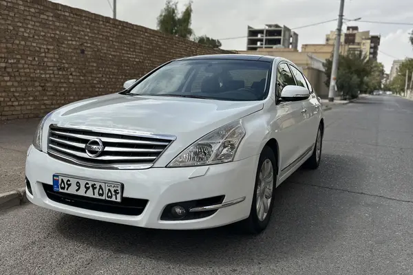 نیسان تیانا (مونتاژ)
