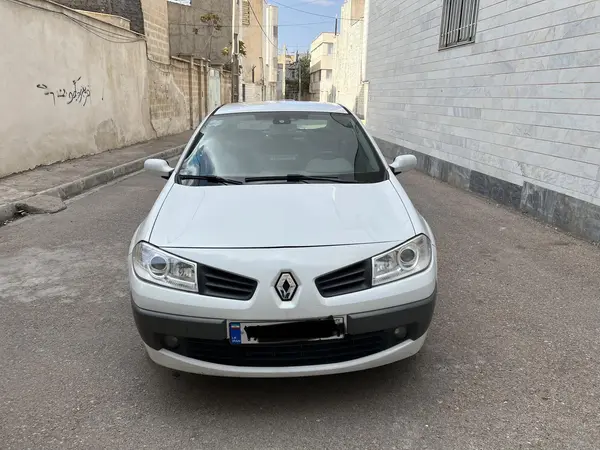 رنو مگان (مونتاژ)