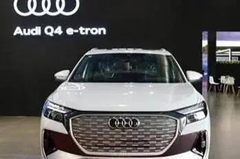 آئودی Q4 e-tron