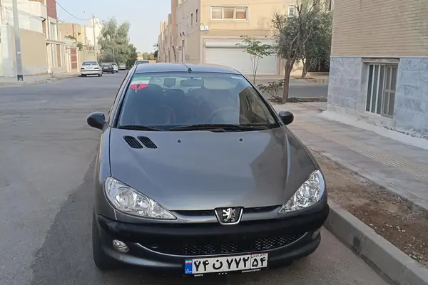 پژو 206