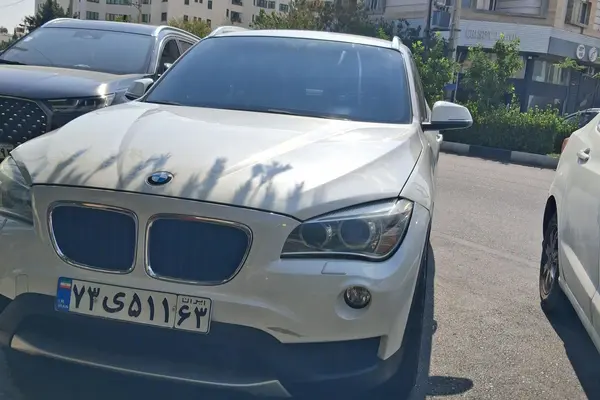 بی ام و X1