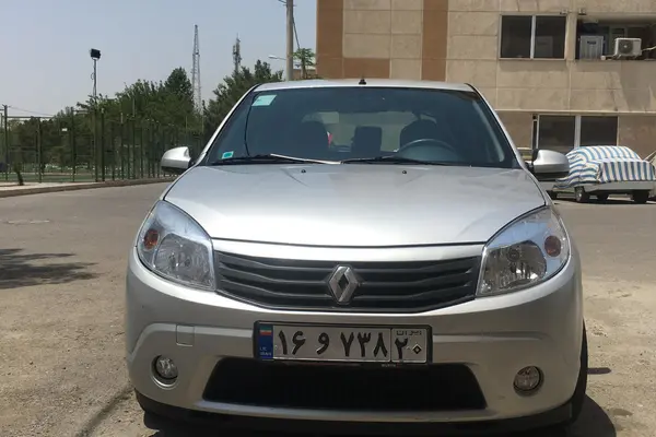 رنو ساندرو