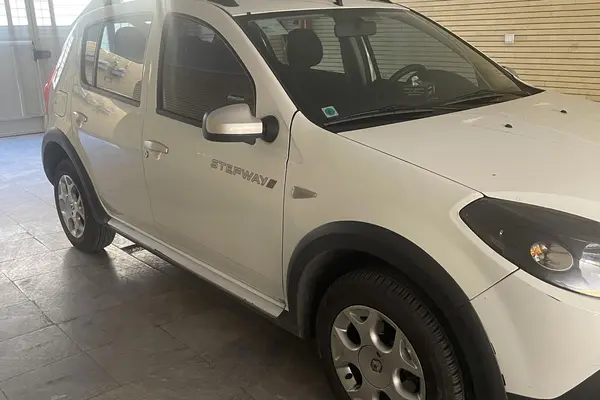 رنو ساندرو استپ وی