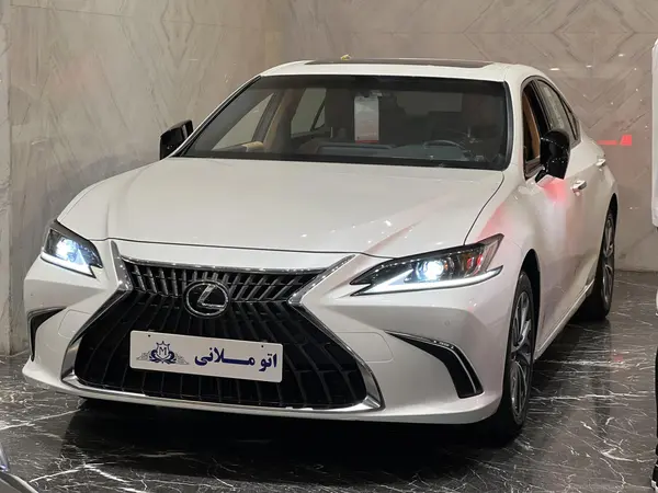 لکسوس ES هیبرید