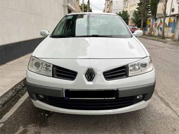 رنو مگان (مونتاژ)
