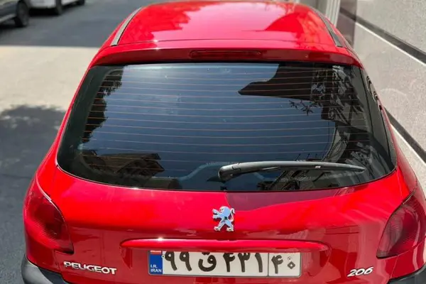پژو 206