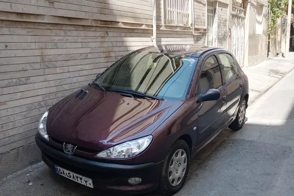 پژو 206
