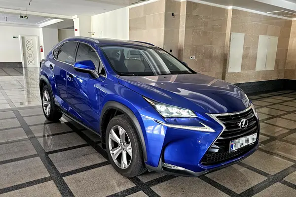 لکسوس NX