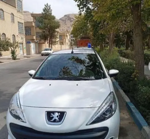 پژو 207