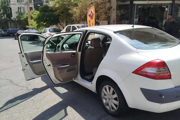 عکس رنو مگان (مونتاژ)