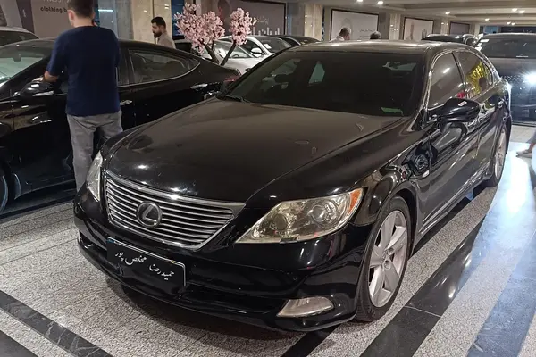 عکس لکسوس LS