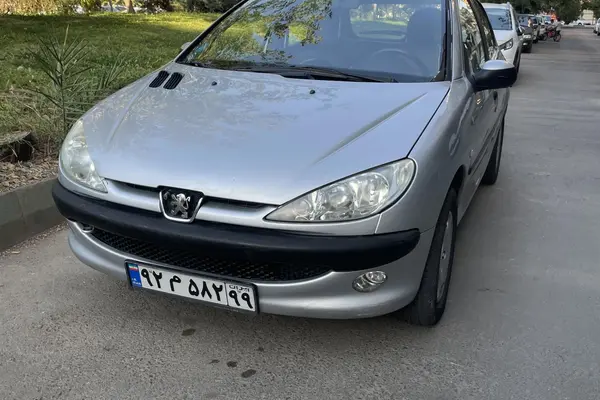 پژو 206