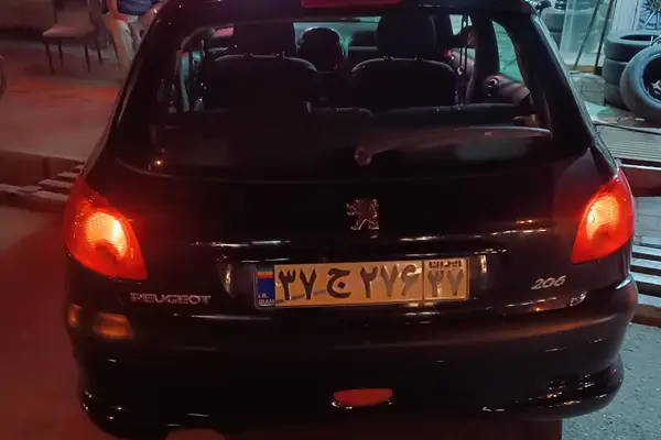 پژو 206