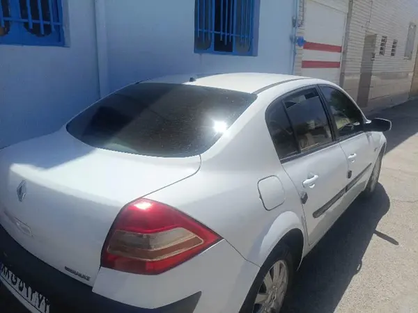 رنو مگان (مونتاژ)