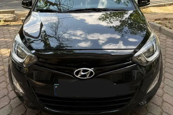 هیوندای i20