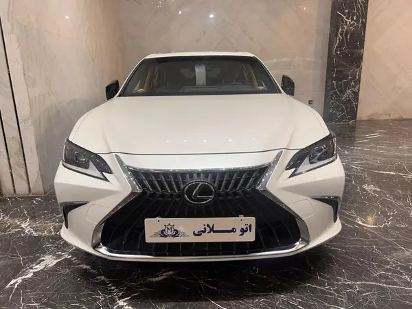 لکسوس ES هیبرید