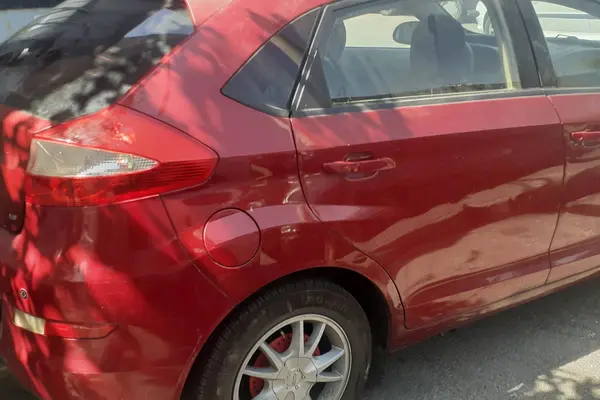 ام وی ام 315هاچ بک