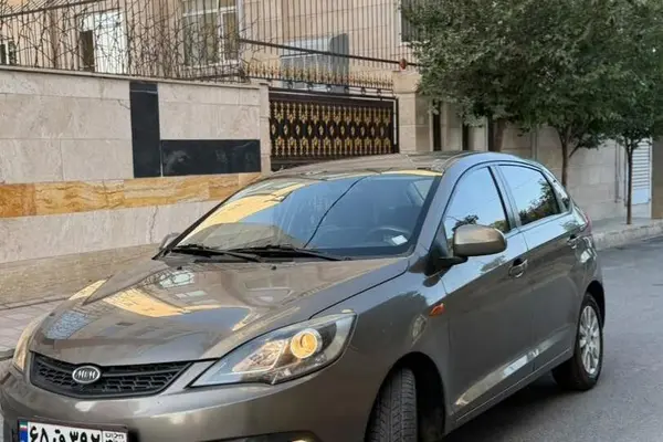 ام وی ام 315هاچ بک