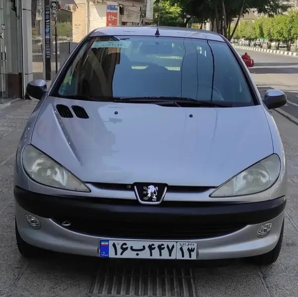 پژو 206