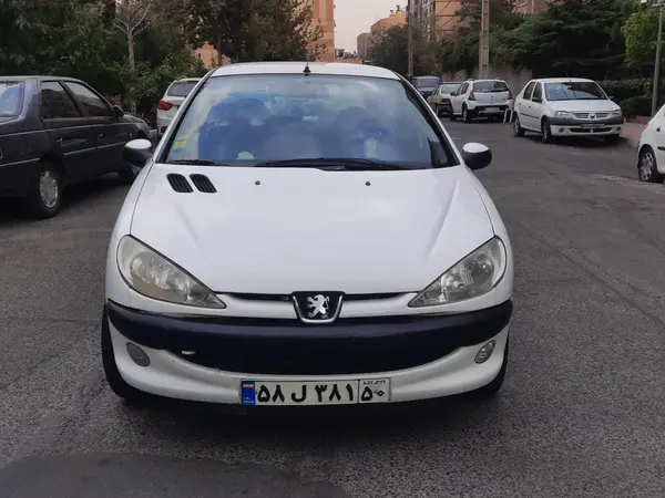 پژو 206