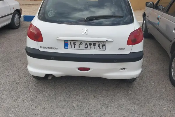 پژو 206