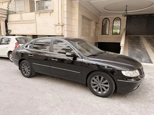 هیوندای آزرا (گرنجور)