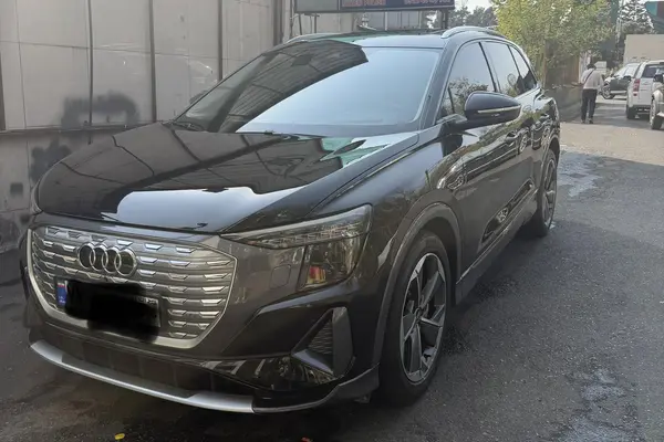 آئودی Q5 e-tron