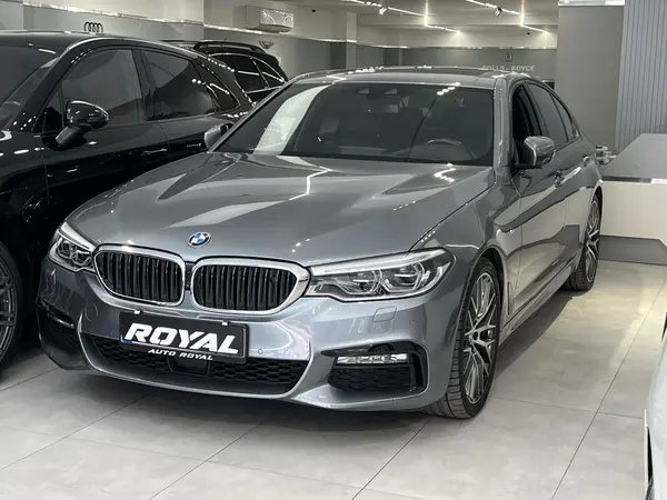 بی ام و سری 5 سدان