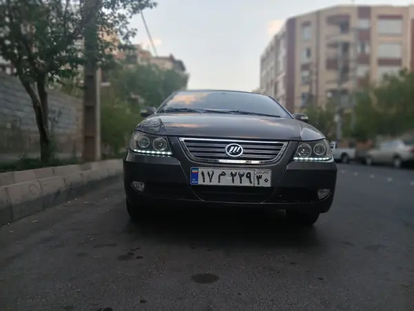 عکس لیفان 620